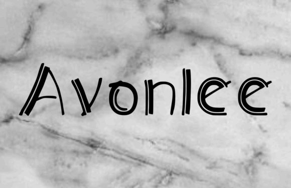 Avonlee: A Display Font for Editorial Design